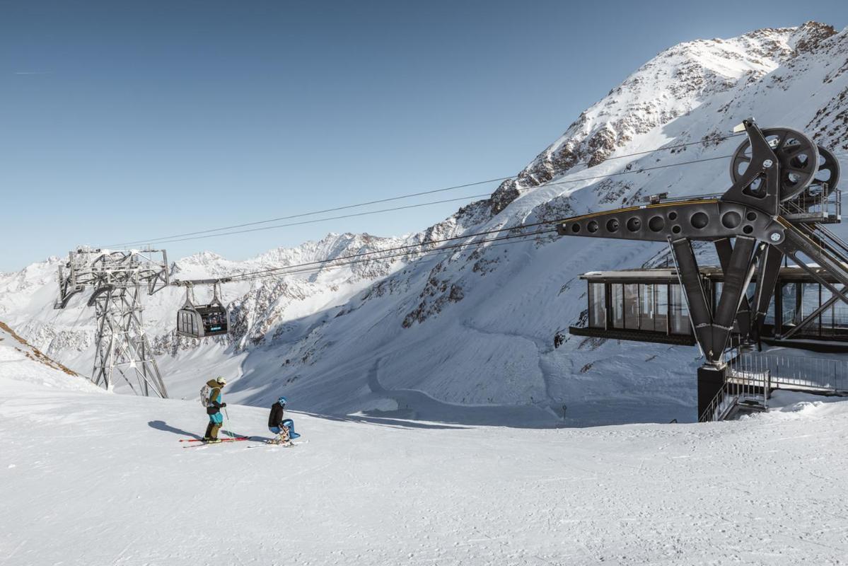 Aktivhotel Feichtner Hof Kaunertal Exterior foto
